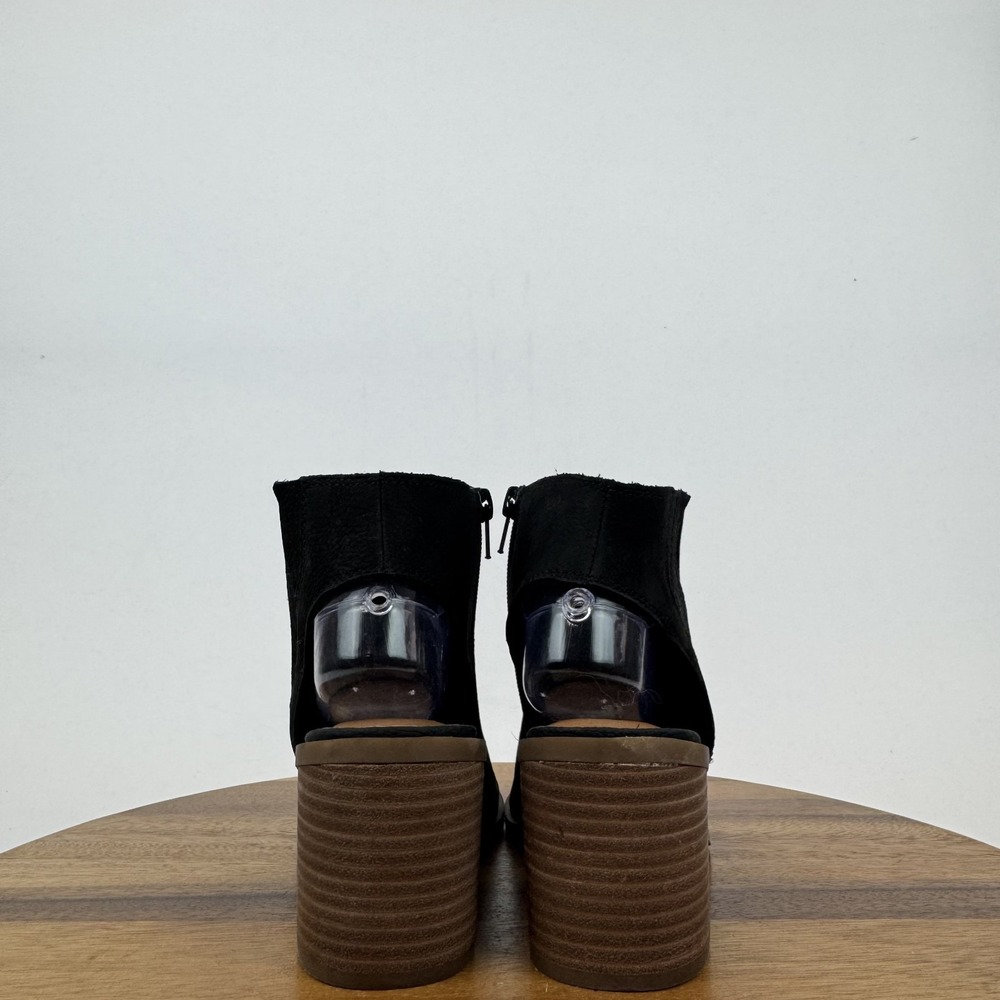 New Womens Lucky Brand Tovinnia Black Leather Peep Toe Heeled Sandals Size 8 M - Picture 6 of 8